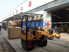 今日福瑞得微動態(tài)--福瑞得機械小型壓路機發(fā)往北京、福建等地