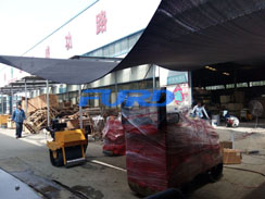 福瑞得機(jī)械微動(dòng)態(tài)--座駕壓路機(jī)、手扶壓路機(jī)、灌縫機(jī)包裝發(fā)貨